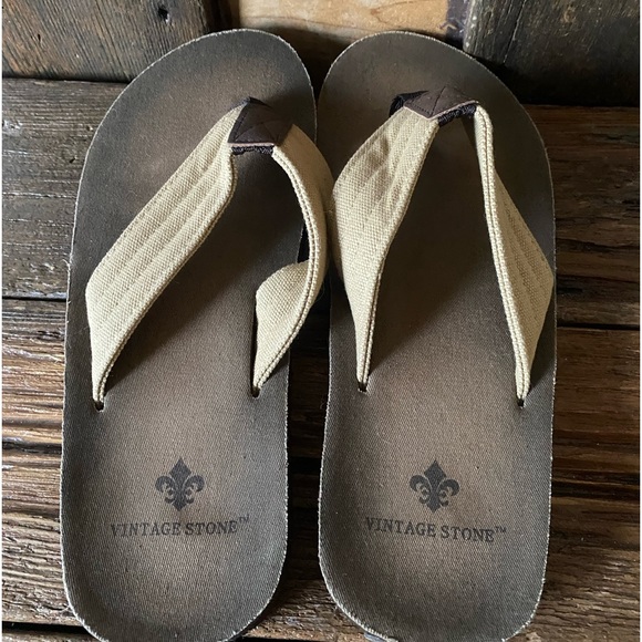 Vintage Stone Men’s Flip-Flops - Picture 3 of 4